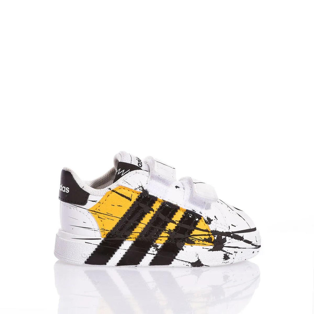 Adidas Baby Bee Sketches: Customize Your Shoes - Main Image