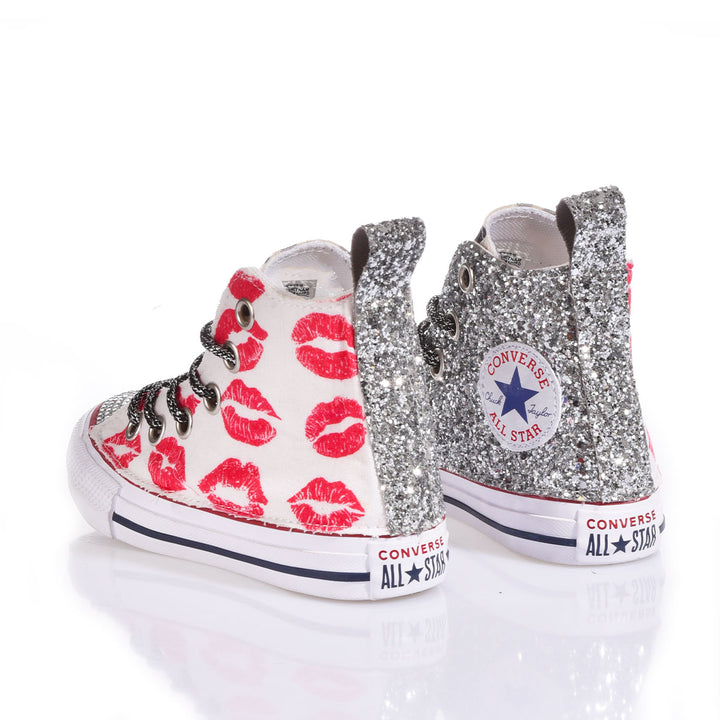 Converse Junior Kissing