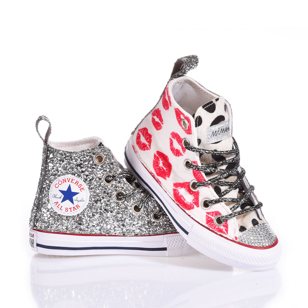 Converse Junior Kissing