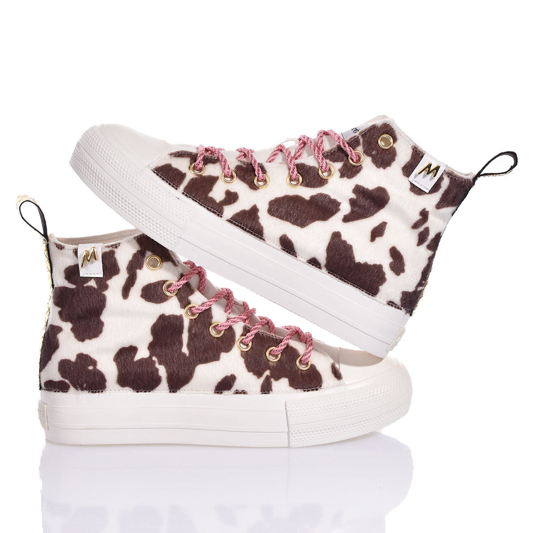 Mimanera Airlines Platform Cow