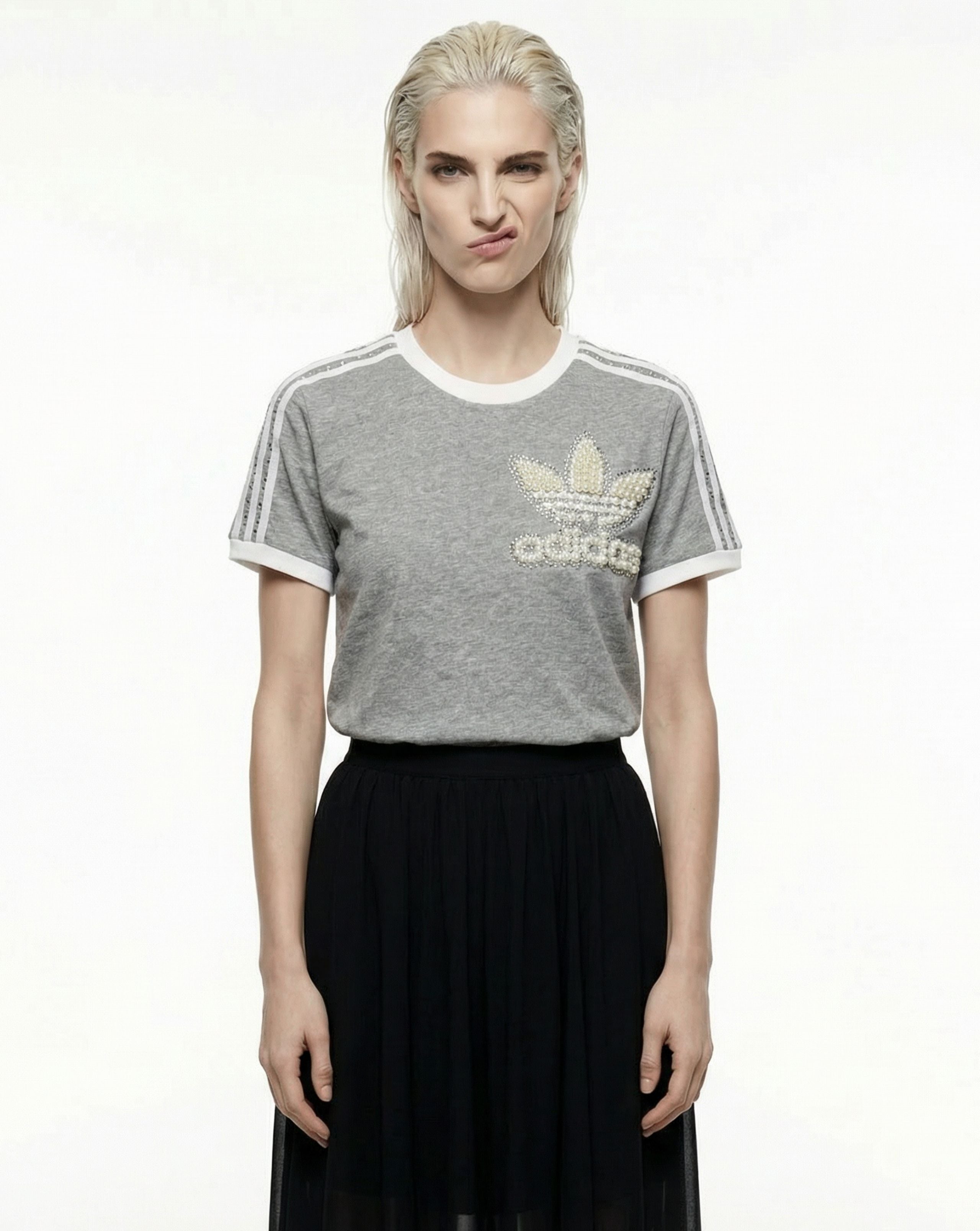 Grey Adidas T-shirt Pearls & Swarovski: Customize Your Shoes